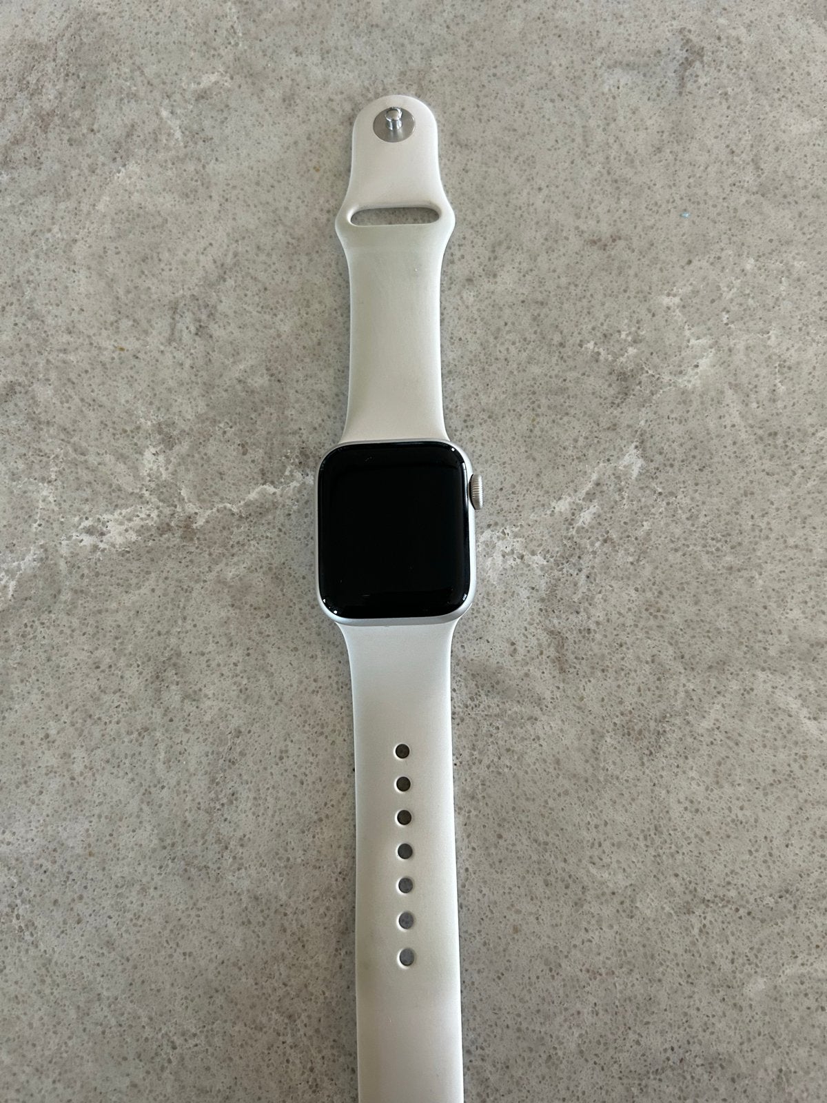 Apple Watch SE 40mm Zilver met Wit Bandje