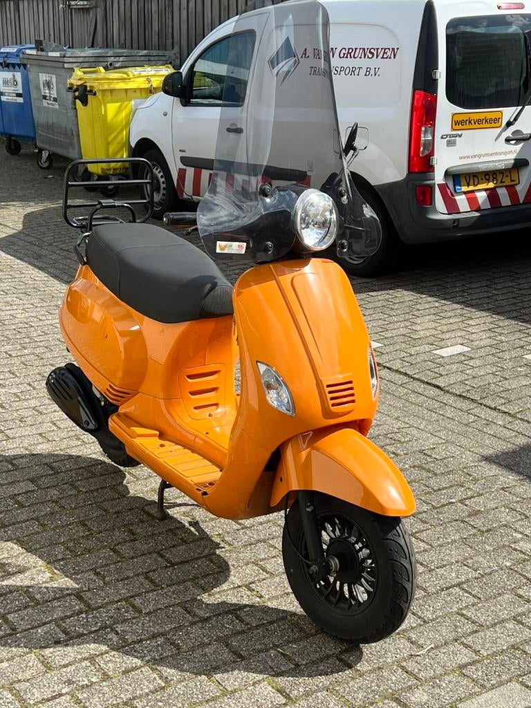 Btc riva scooter, Fietsen en Brommers, Scooters | Vespa, Ophalen, Gebruikt, Overige modellen, Maximaal 45 km/u