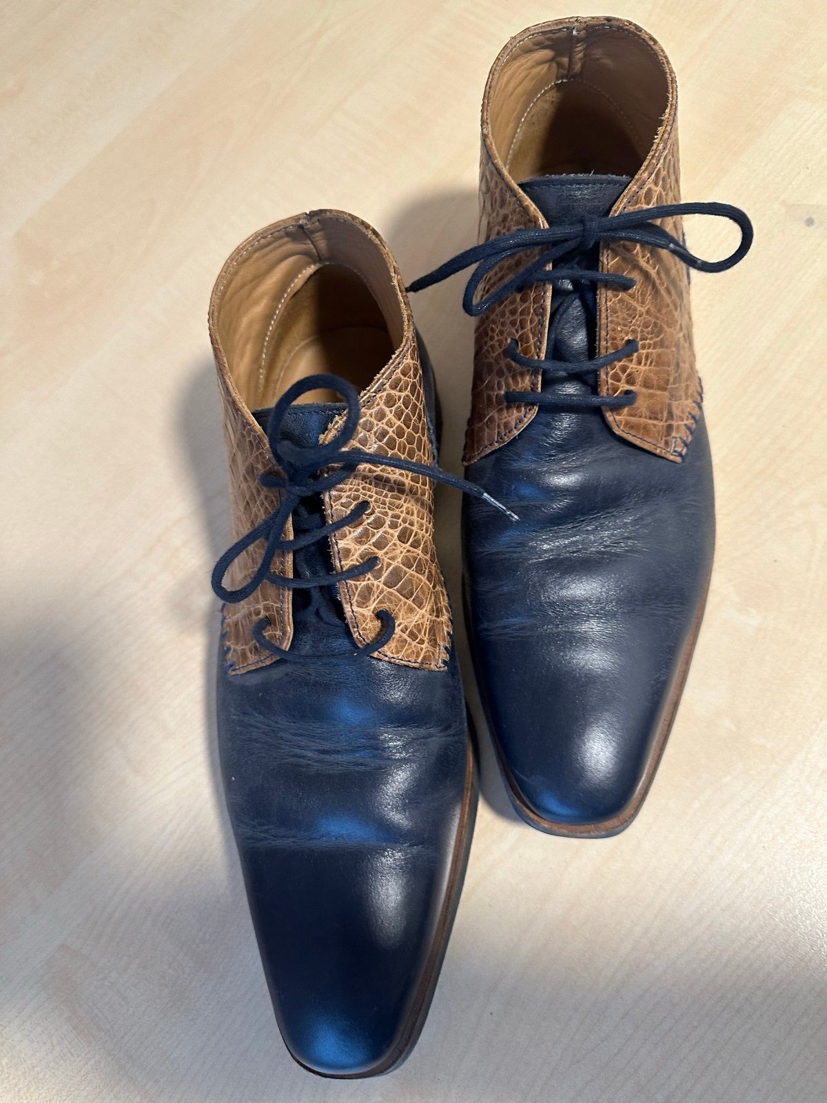 Handgemaakte Guillermo schoenen maat 40, Ophalen of Verzenden, Gedragen, Blauw, Veterschoenen