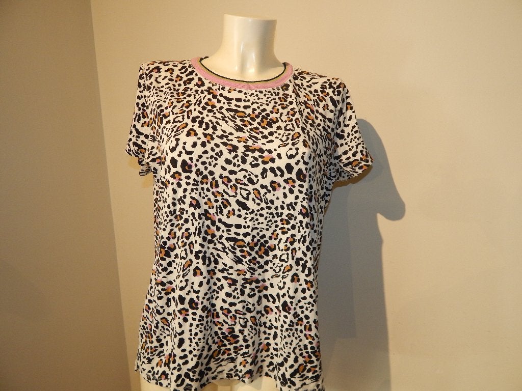 Marccain fijn shirt jaguar print roze accenten print hals N5, Kleding | Dames, T-shirts, Maat 42/44 (L), Zo goed als nieuw, Korte mouw
