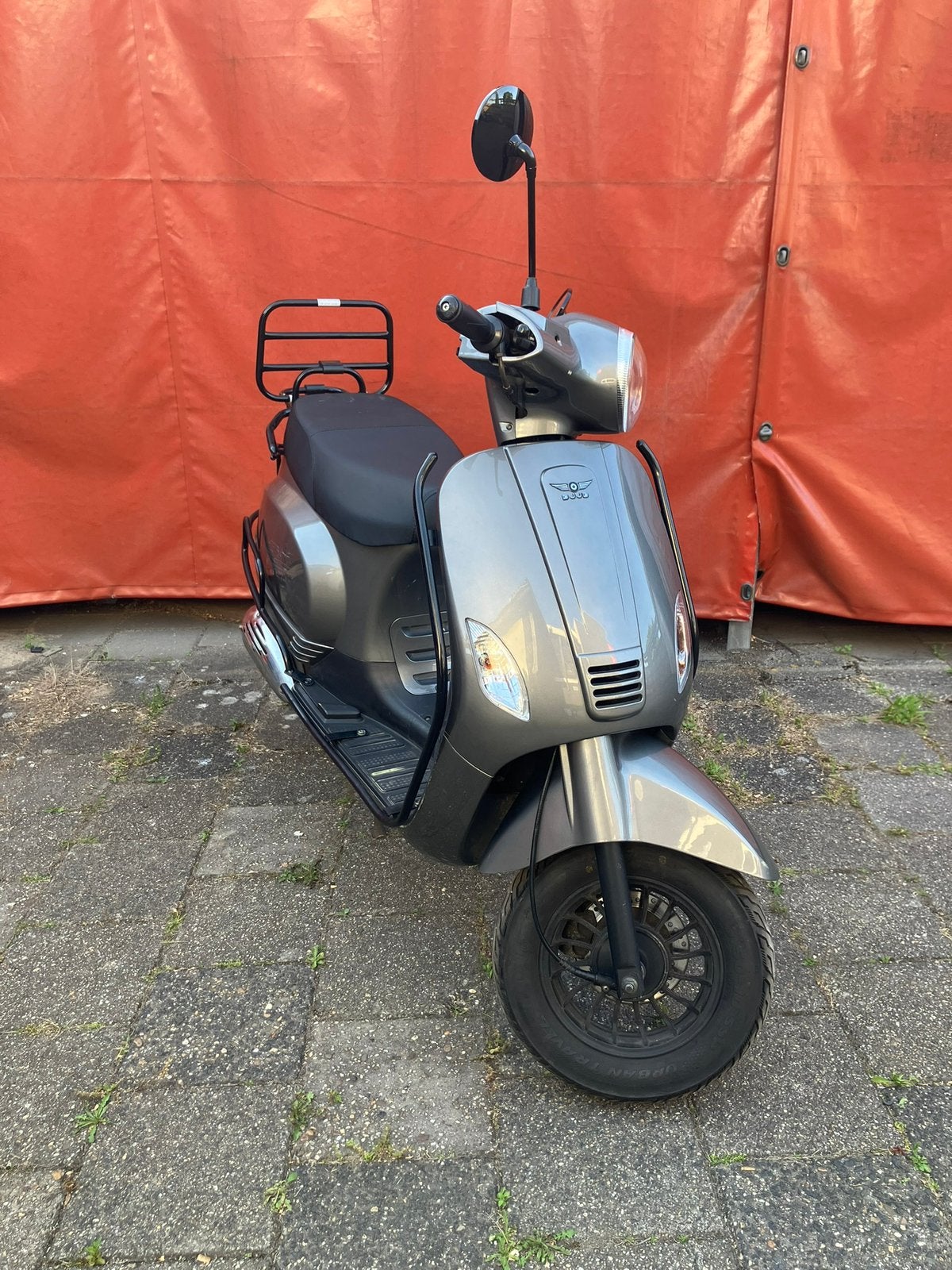 Agm vx 50, vespa look a like, Ophalen, Zo goed als nieuw, Benzine