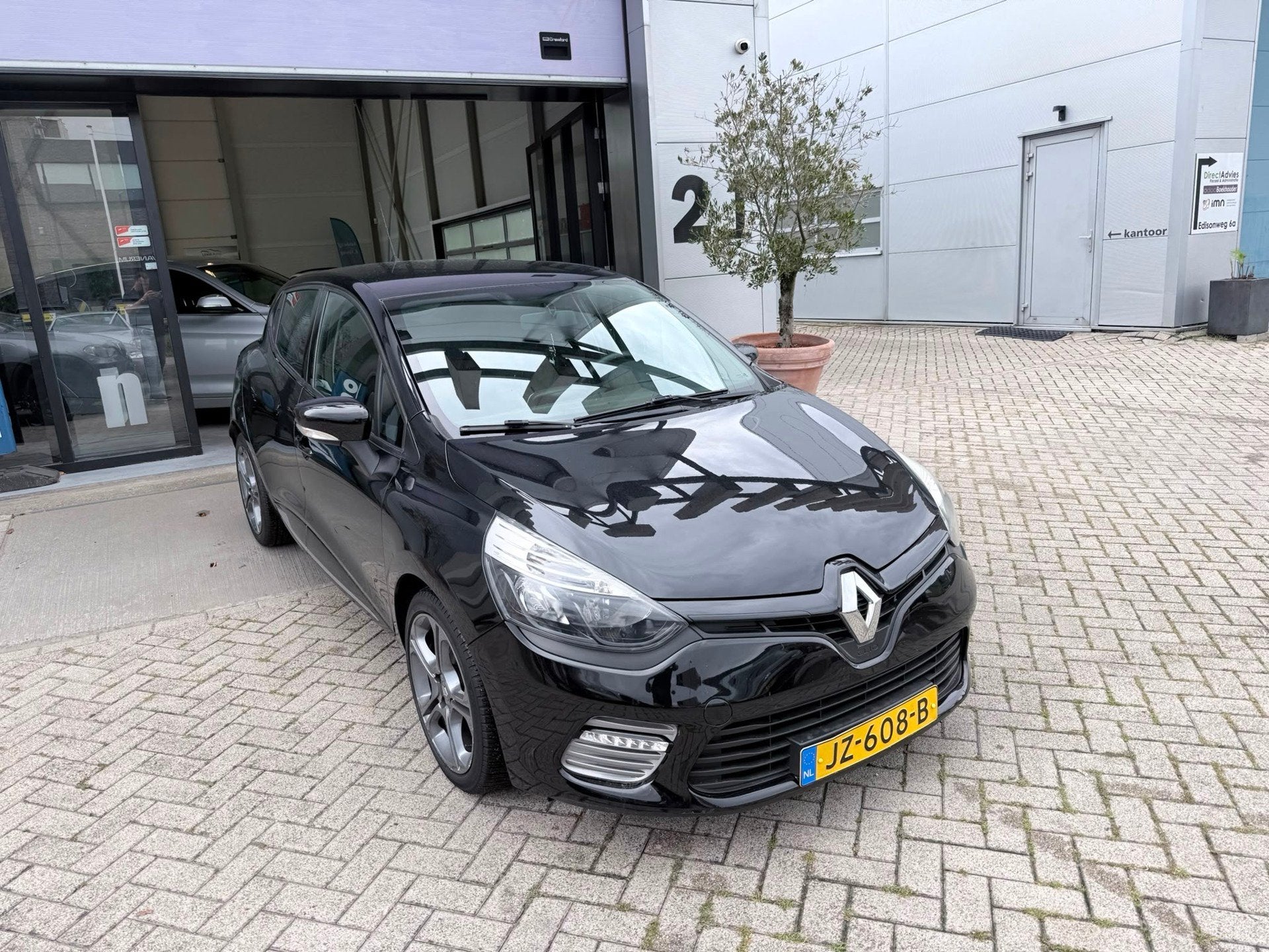 Renault Clio 0.9 TCe Eco2 GT-Line! 1E EIG! NIEUWSTAAT! INRUI, Auto's, Voorwielaandrijving, 898 cc, Stof, Origineel Nederlands