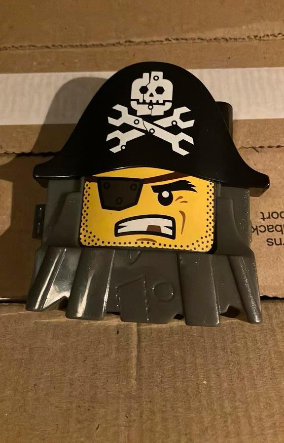 Kapitein Metaalbaard Lego McDonalds Happy Meal 2019, Ophalen of Verzenden, Zo goed als nieuw