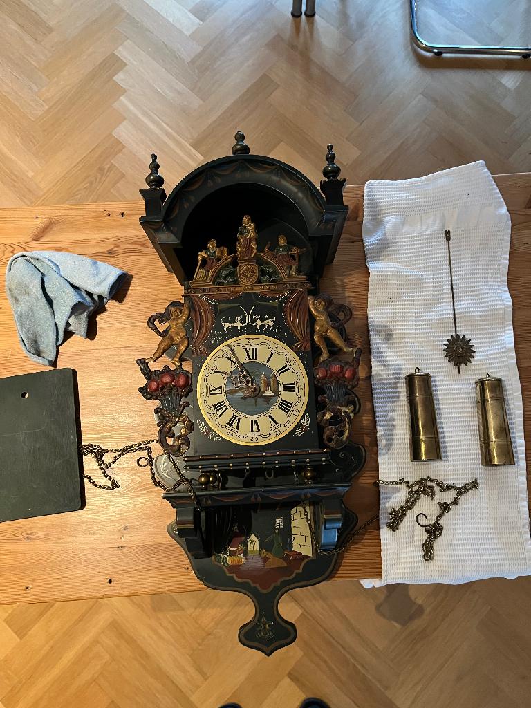 Stoeltjesklok, Antiek en Kunst, Ophalen