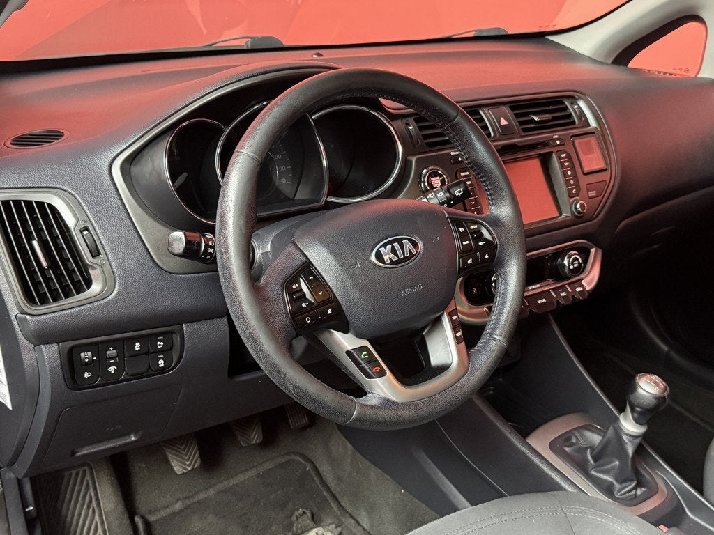 Kia Rio 1.2 CVVT Super Pack | Climate Control | Navigatie |, Euro 5, Zwart, 4 cilinders, Origineel Nederlands