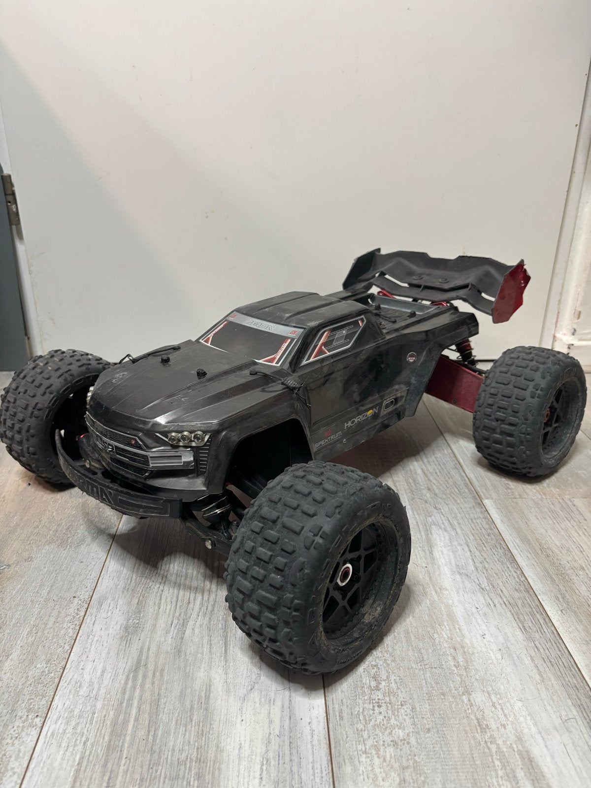 Arrma Kraton 6S ook te ruil, Hobby en Vrije tijd, Modelbouw | Radiografisch | Auto's, Elektro, Gebruikt, Auto offroad, Ophalen of Verzenden