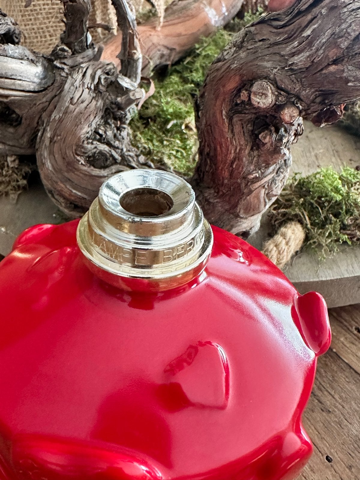 Lampe Berger Artoria Limoges - Rood met hartjes, Ophalen of Verzenden, Rood, Steen/keramiek, Klassiek