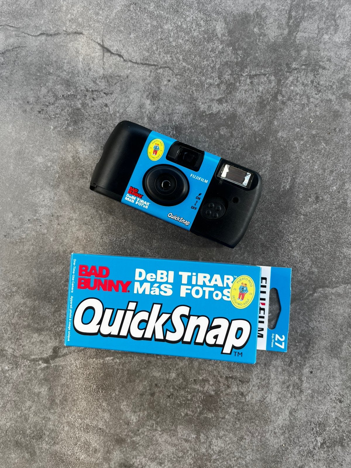 Fujifilm Quicksnap Bad Bunny wegwerpcamera — Sealed, Ophalen of Verzenden, Zo goed als nieuw, Spiegelreflex, Canon