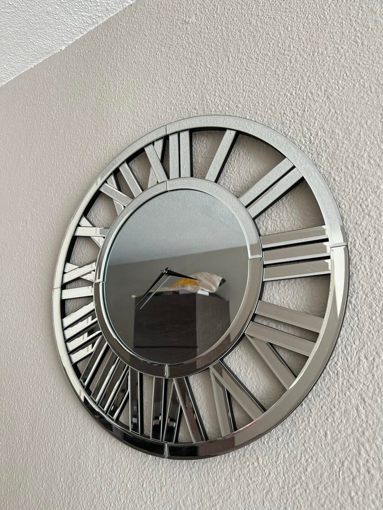 Spiegel klok 60cm, Ophalen of Verzenden, Zo goed als nieuw, Analoog, Wandklok