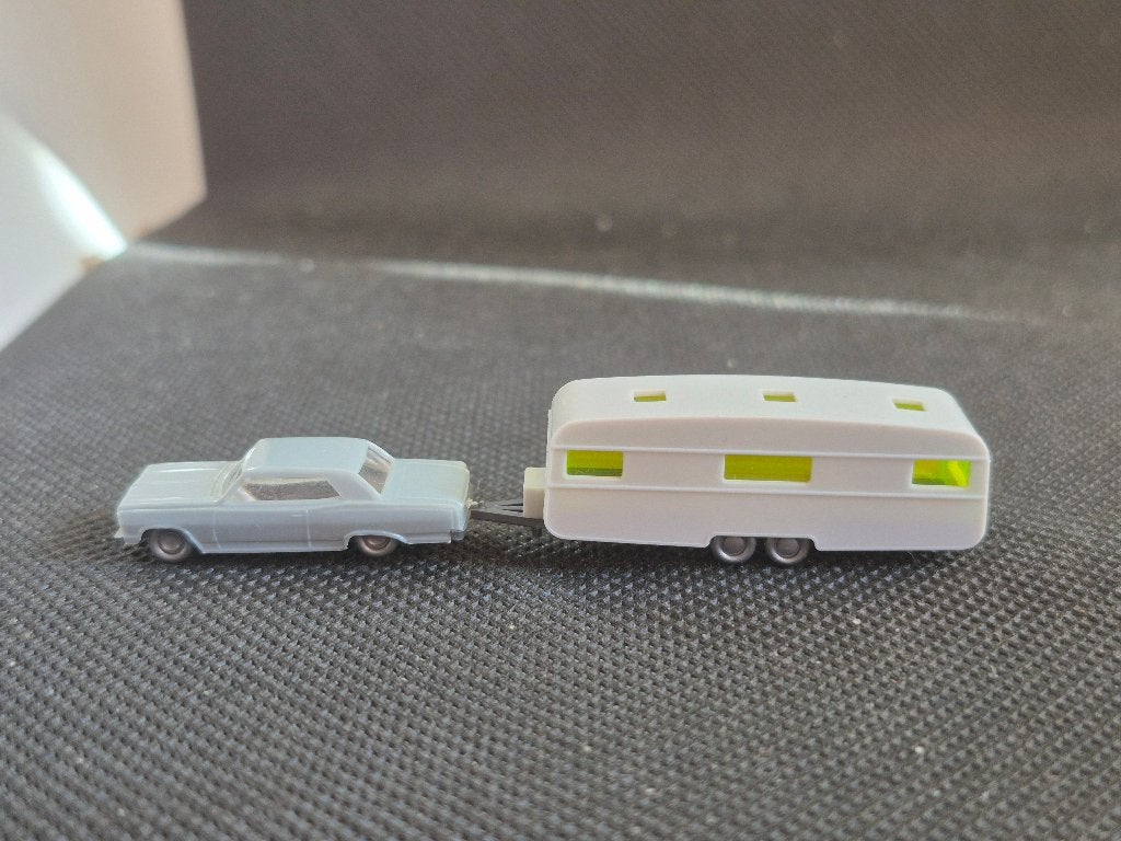 Wiking 0922 - Chevi Malibu met caravan (16137), Overige merken, Gebruikt, Gelijkstroom, Overige typen
