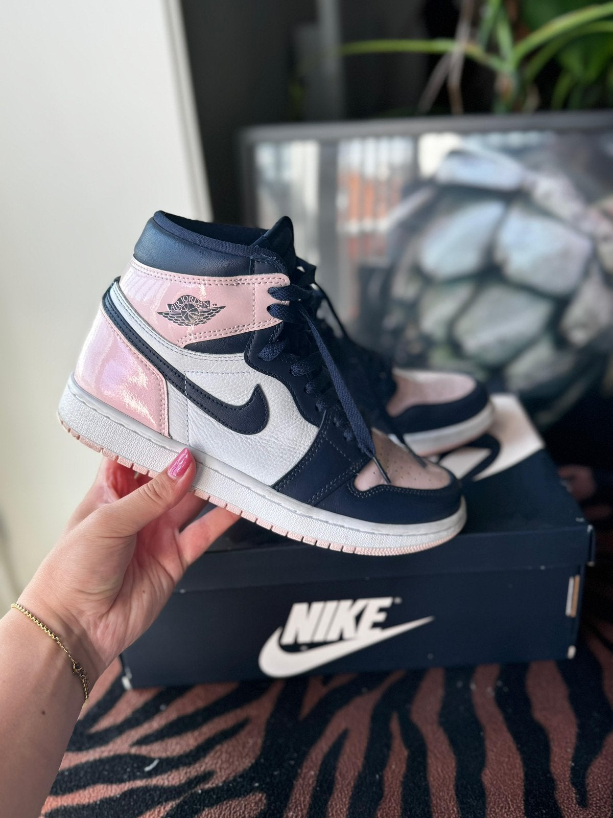 Nike air jordan high, Kleding | Dames, Schoenen, Ophalen of Verzenden, Roze, Sneakers of Gympen, Zo goed als nieuw