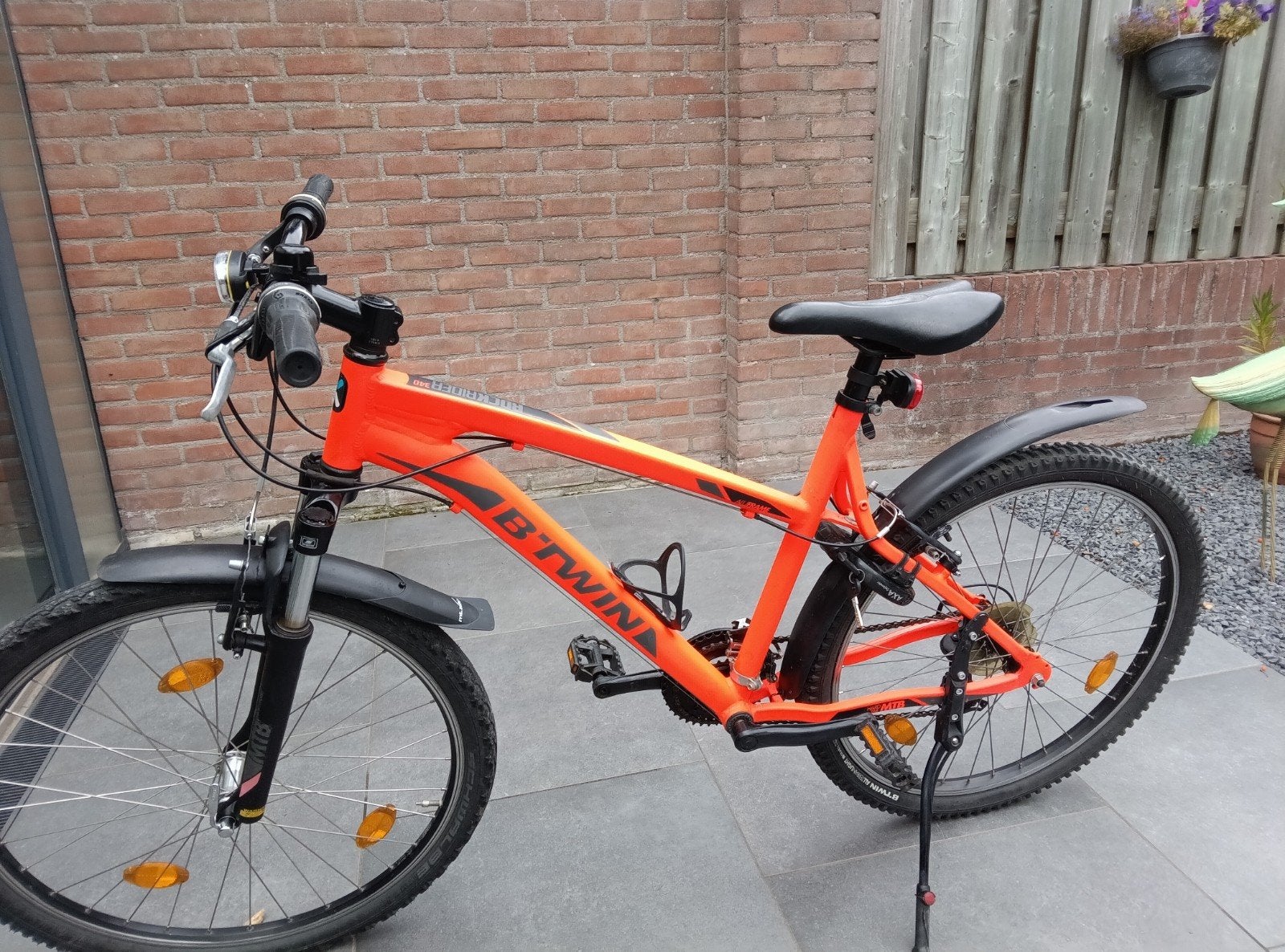 B-Twin 26 inch 18 versnel  zeer nette fiets, B-Twin 26 Overige merken, Velgrem, Versnellingen, Zo goed als nieuw