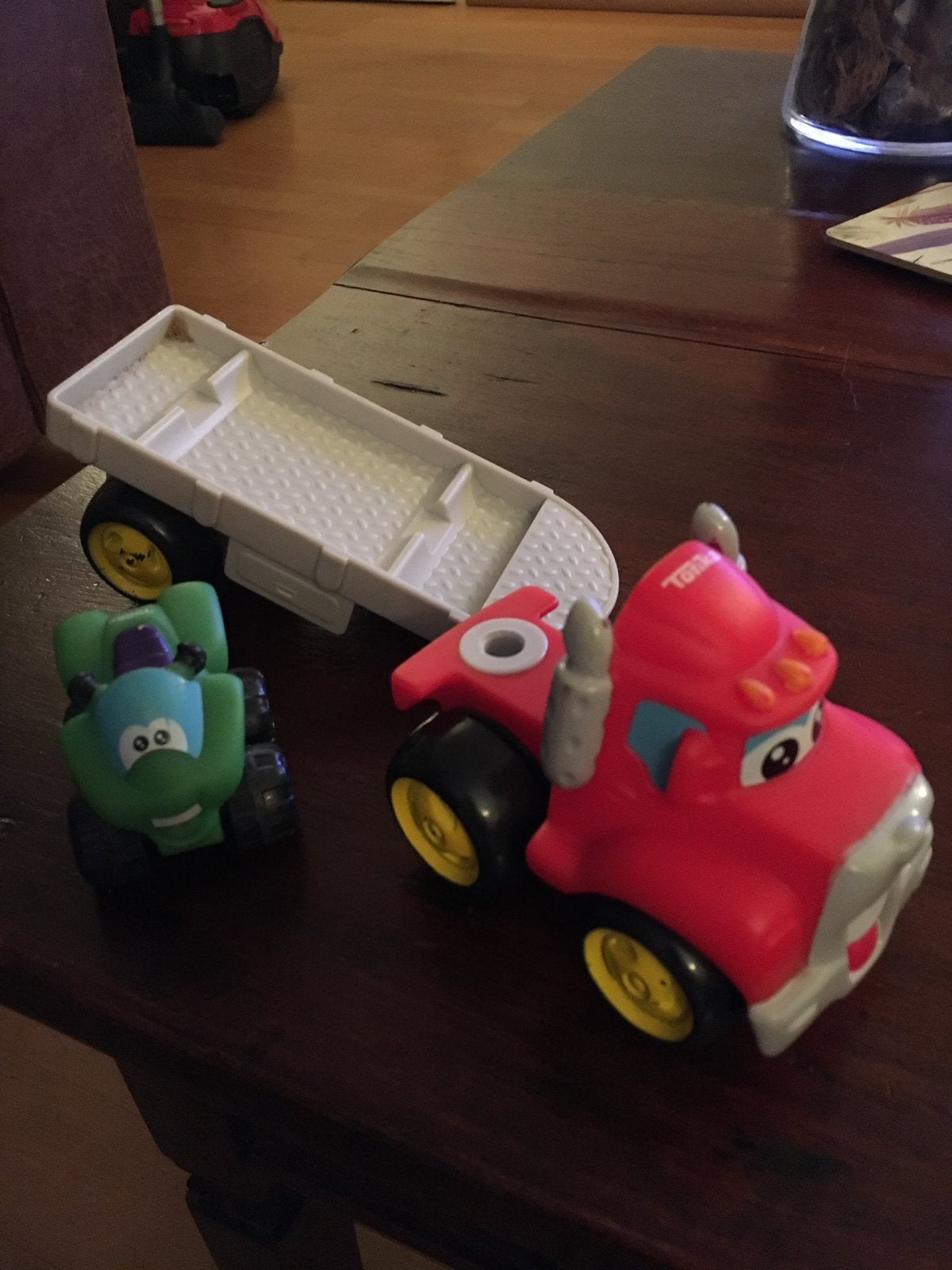 Tonka speelgoed vrachtwagen met aanhanger en quad, Ophalen, Zo goed als nieuw