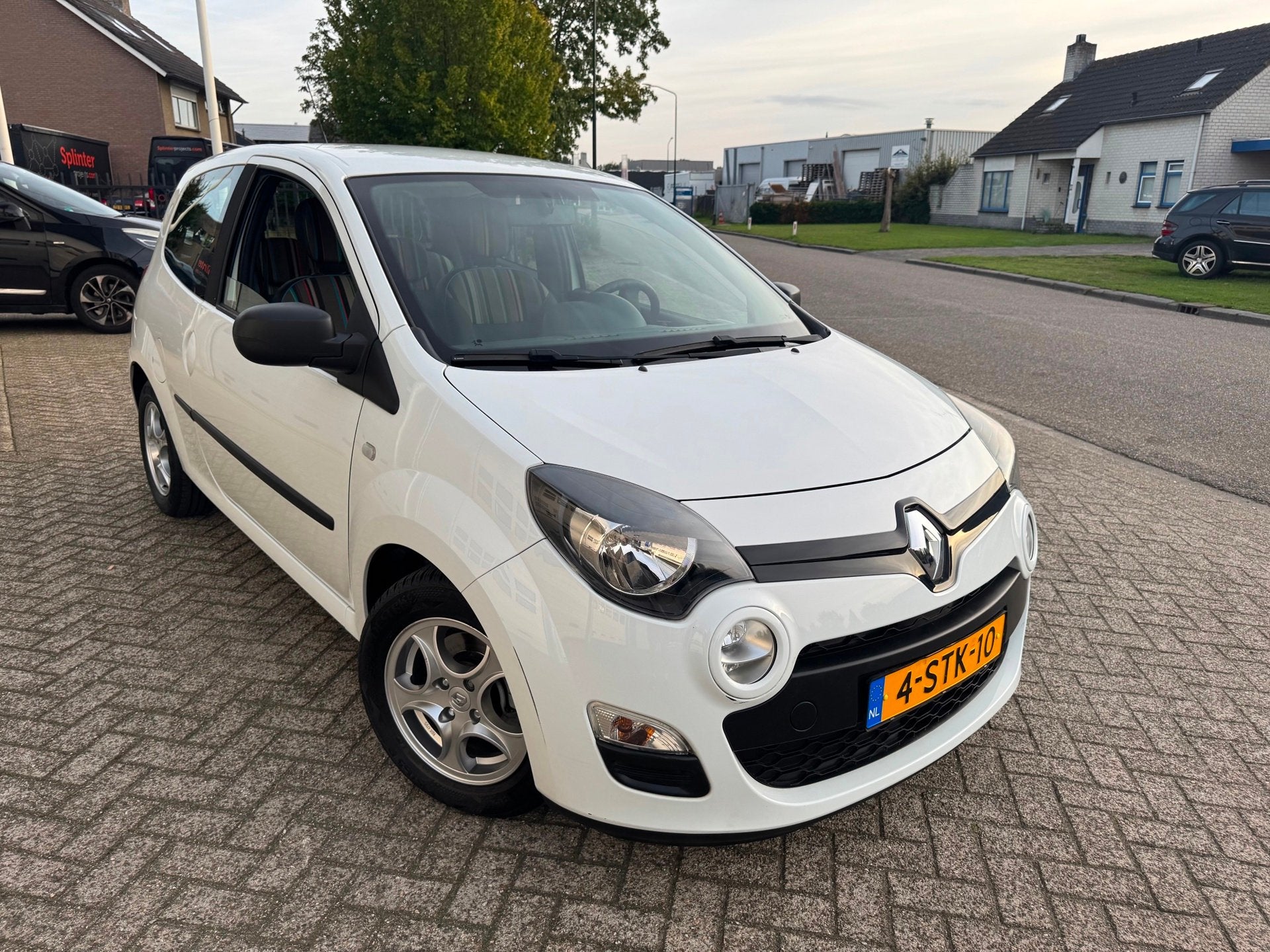 Renault Twingo 1.2 16V Parisienne Airco, parkeersensoren, Auto's, Voorwielaandrijving, Twingo, Gebruikt, 4 cilinders