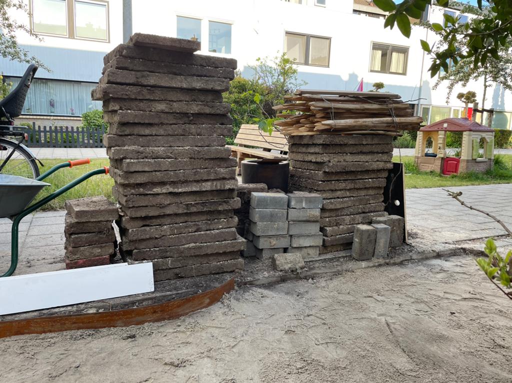 Grote tegels (gratis ophalen), Tuin en Terras, Tegels en Klinkers, Ophalen, Zo goed als nieuw, Beton, Terrastegels