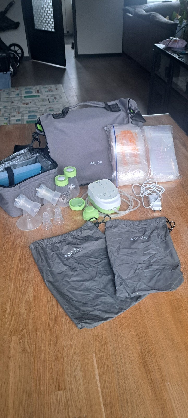 Ardo Alyssa dubbele borstkolf + accessoires, Ophalen of Verzenden, Gebruikt