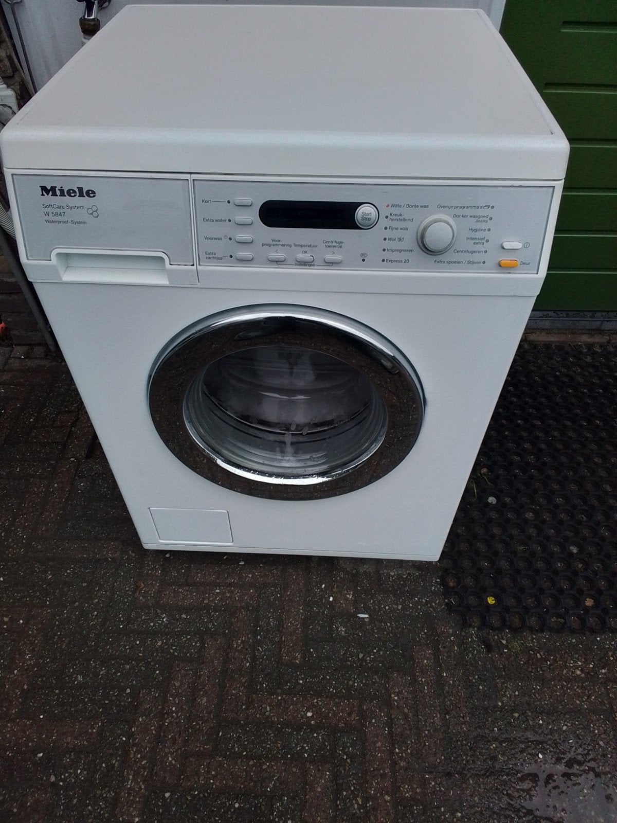 Miele wasmachine 7 kilo 1400 of 1600 toeren, 6 tot 8 kg, Ophalen, 1600 toeren of meer, 85 tot 90 cm