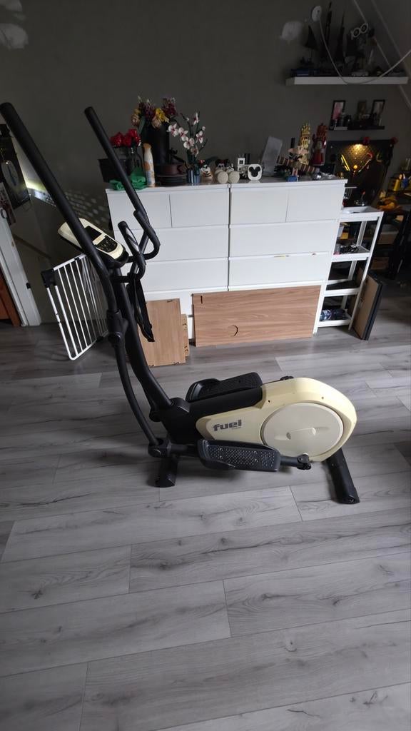 Fuel Crosstrainer met hartslagsensor, Sport en Fitness, Fitnessapparatuur, Ophalen, Gebruikt, Crosstrainer, Metaal