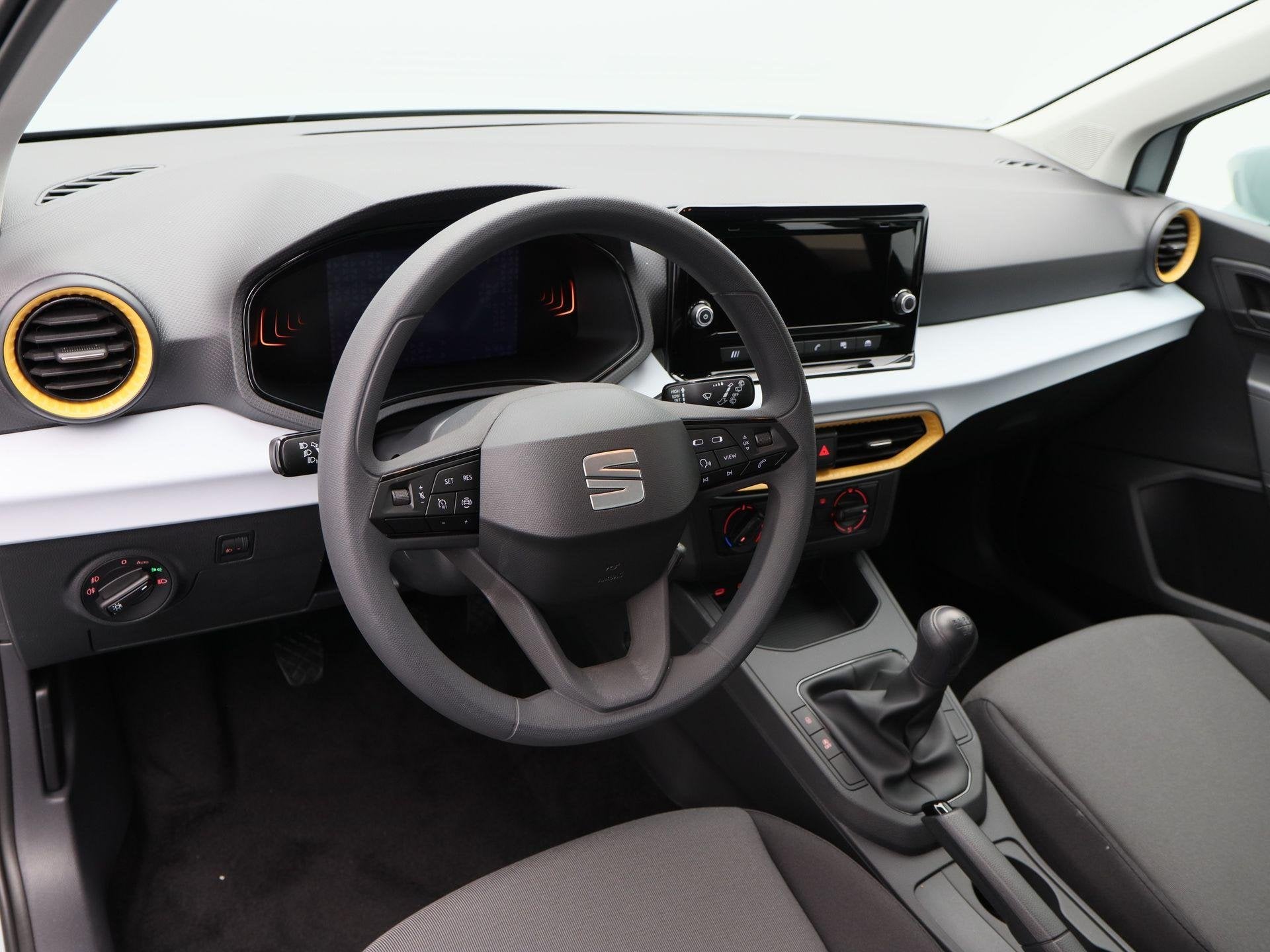 SEAT Arona Reference 1.0 TSI 95 PK | Parkeersensoren | Cruis, Auto's, Seat, Voorwielaandrijving, 95 pk, 1088 kg, Bedrijf