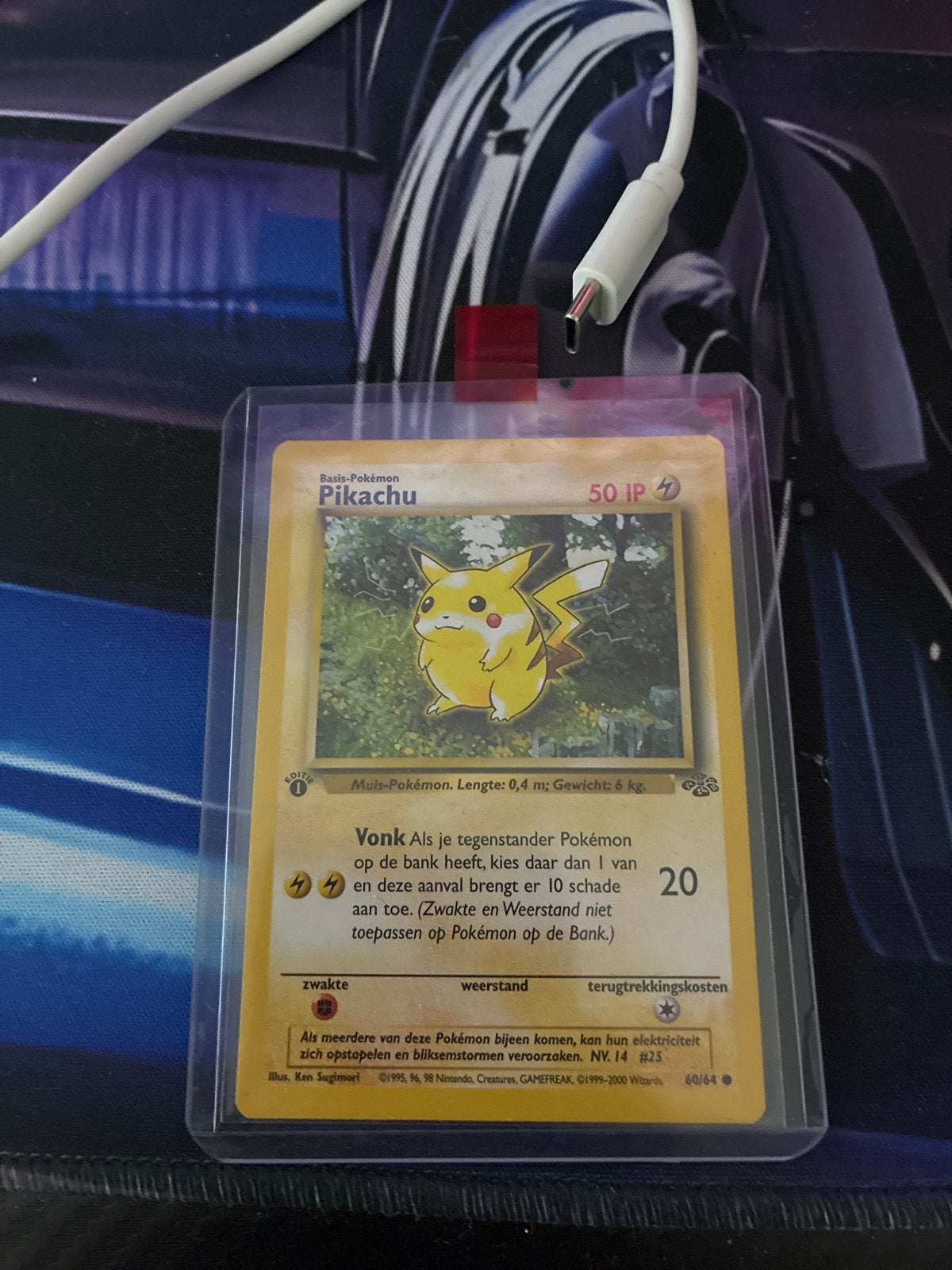 Pikachu Pokémon kaart 60/64 Jungle Set 1st Edition, Hobby en Vrije tijd, Verzamelkaartspellen | Pokémon, Ophalen, Gebruikt, Losse kaart