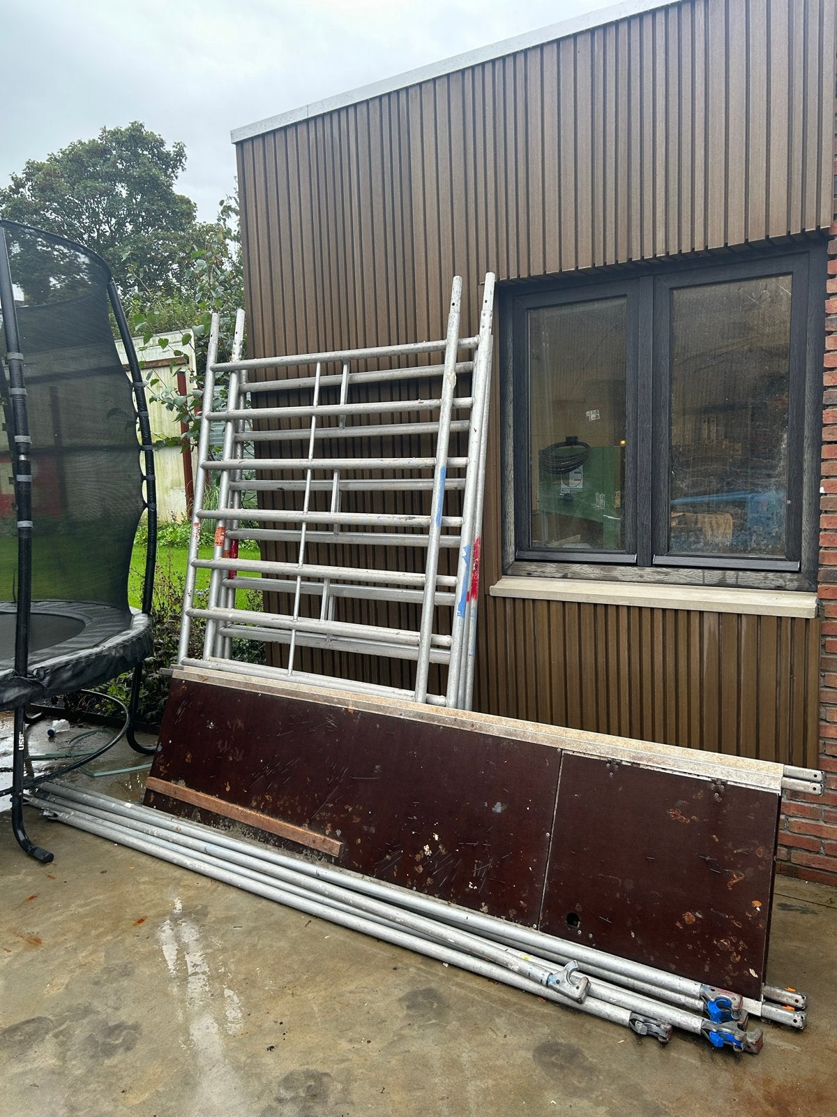 Layher Steiger 4m hoog, 1.5m breed - Gebruikt, Doe-het-zelf en Verbouw, Ophalen, Gebruikt, Rolsteiger of Kamersteiger, 2 tot 5 meter