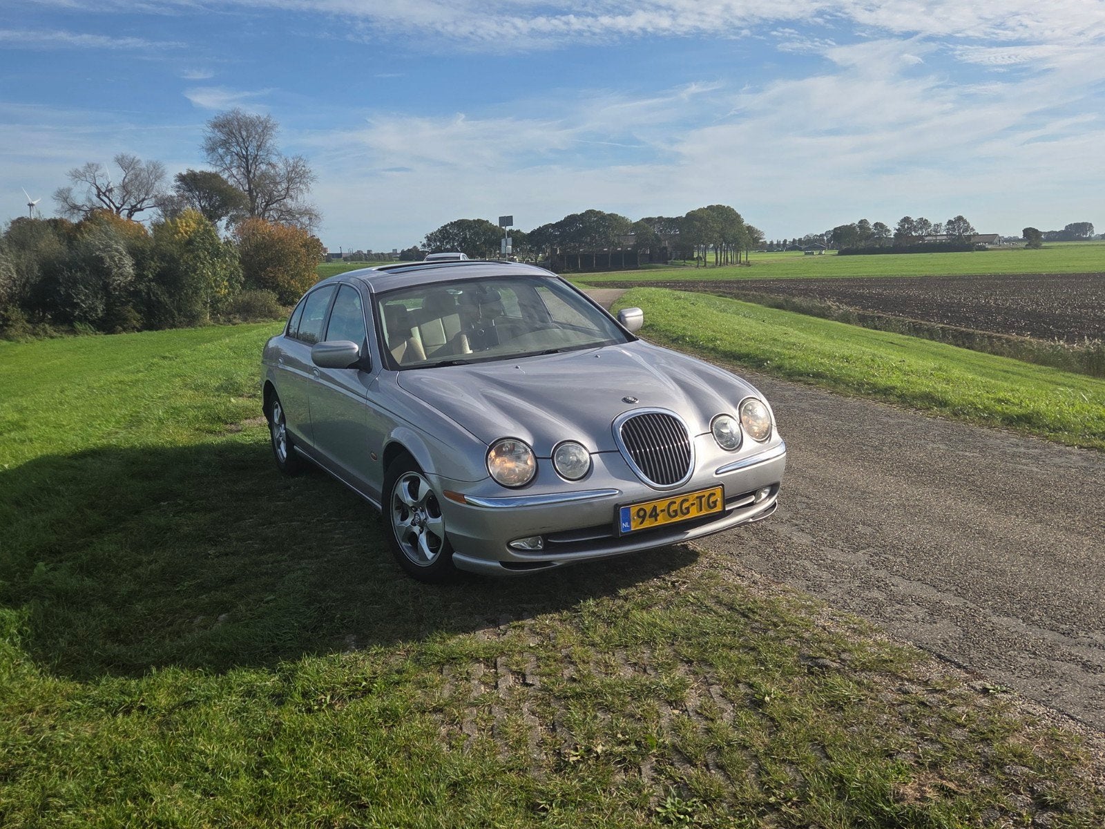 Jaguar S-Type 4.0 V8 AUT 2000 Grijs, Auto's, Automaat, Achterwielaandrijving, 8 cilinders, Origineel Nederlands