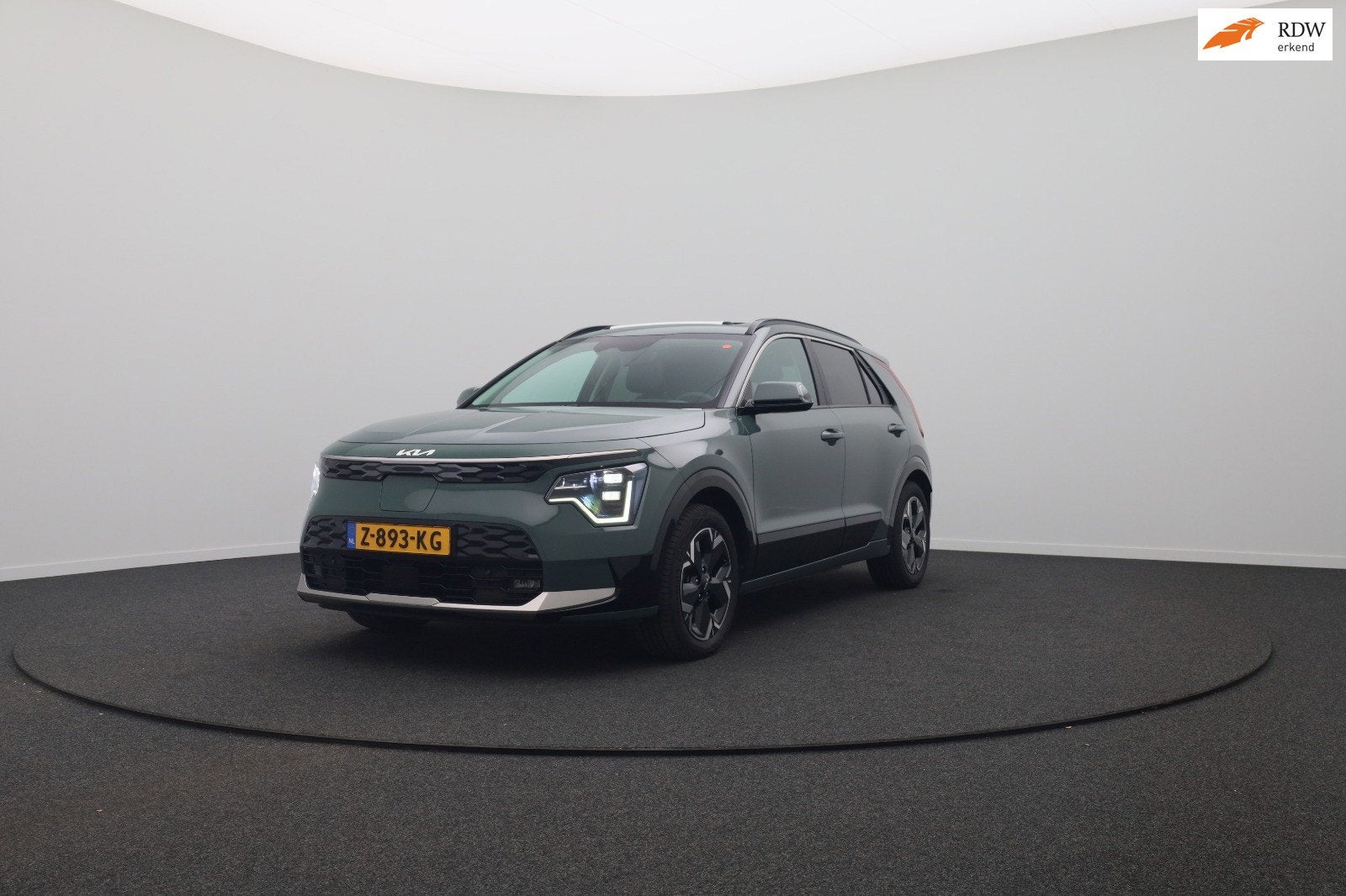 Kia Niro EV DynamicPlusLine 64.8 kWh 100% SOH | Leer | Pano, Auto's, Gebruikt, Verwarmde buitenspiegels, 1657 kg, Elektrisch