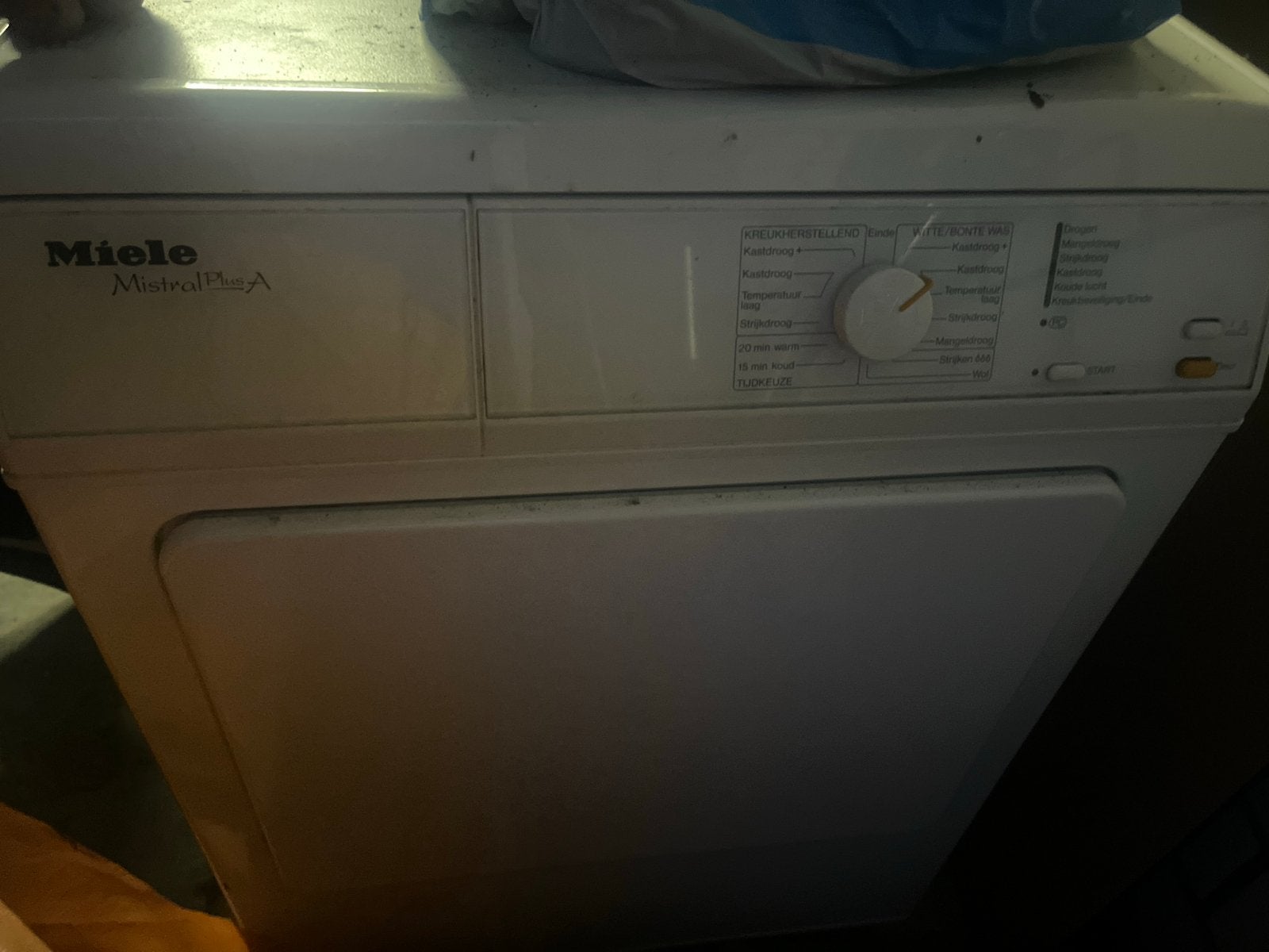 Miele Mistral Plus A Wasdroger, Ophalen, 6 tot 8 kg, Gebruikt, Luchtafvoer