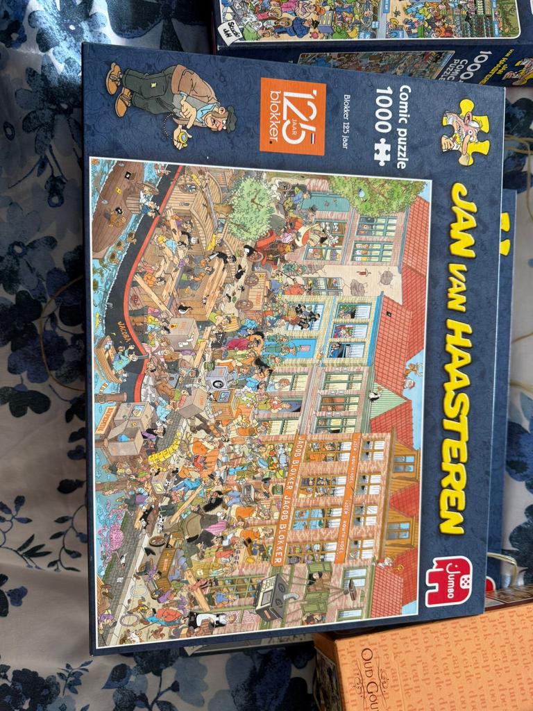 Puzzel Jan van Haasteren (blokker 125 jaar ), Ophalen, 500 t/m 1500 stukjes, Zo goed als nieuw