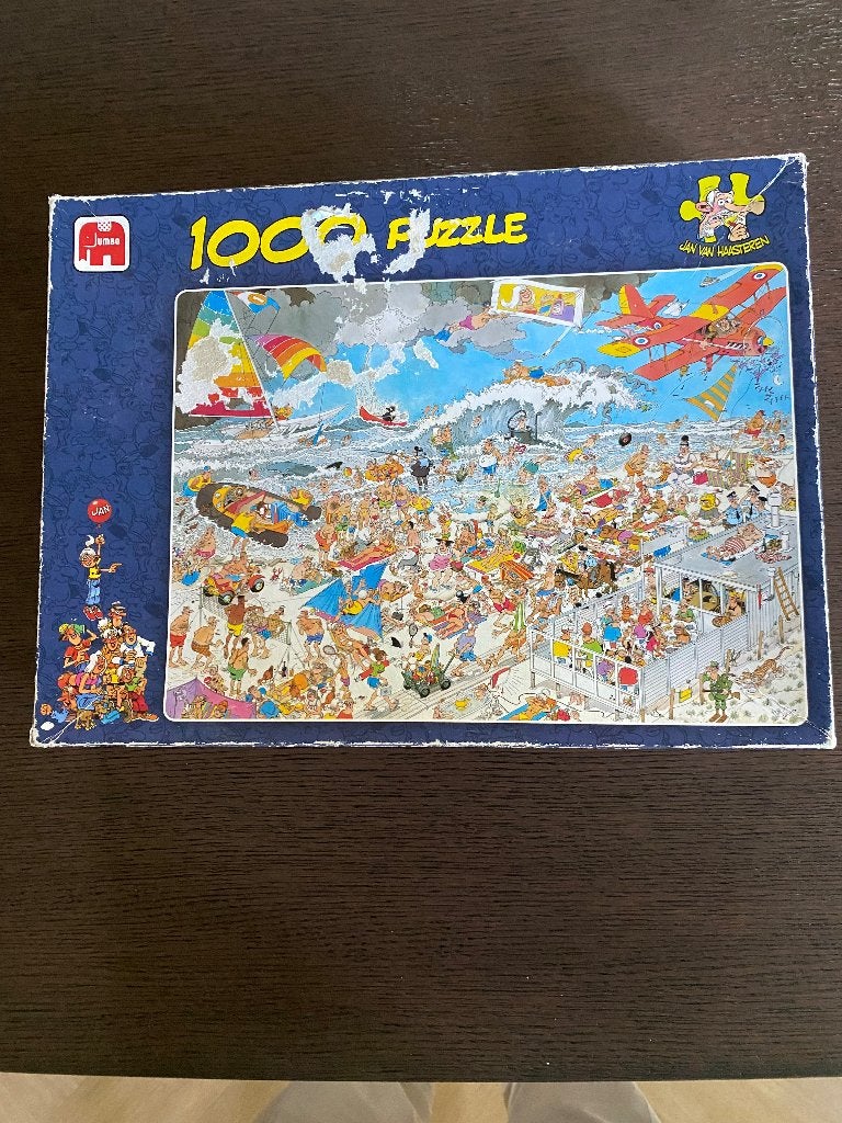 Jan van Haasteren. “Op het strand”, Ophalen of Verzenden, 500 t/m 1500 stukjes, Gebruikt, Legpuzzel