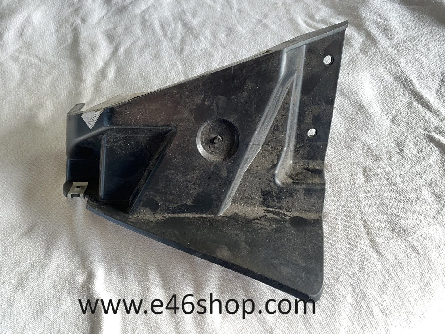 WIELKUIP DEEL RECHTS ONDER BMW E46 SEDAN OE 51127031976, Auto-onderdelen, -, -, Nieuw, Ophalen of Verzenden