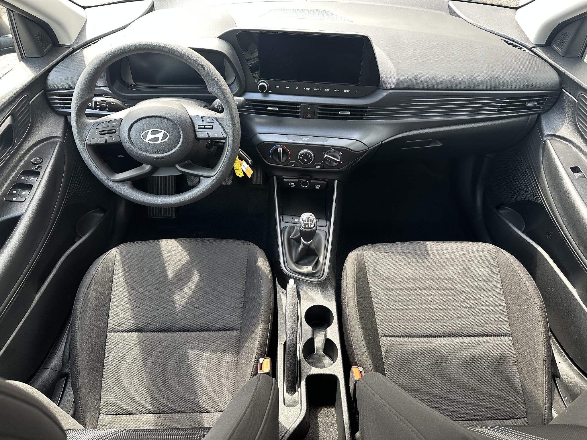 Hyundai i20 1.0 T-GDI E-Motion / €4000,- inruilvoordeel /, Voorwielaandrijving, Euro 6, 1045 kg, Zwart