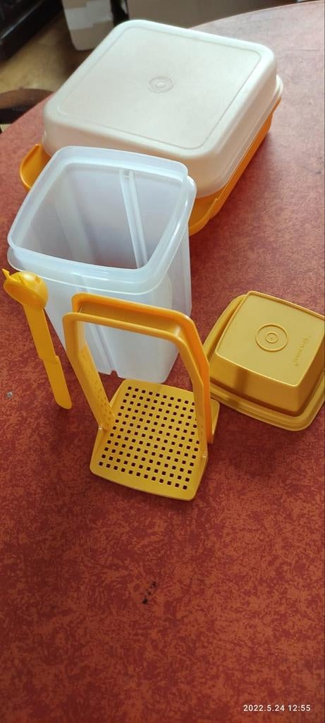 Tupperware Zuurpot met zuurkatje / prikker - Zo goed als ni, Ophalen of Verzenden, Zo goed als nieuw, Geel, Bak of Kom