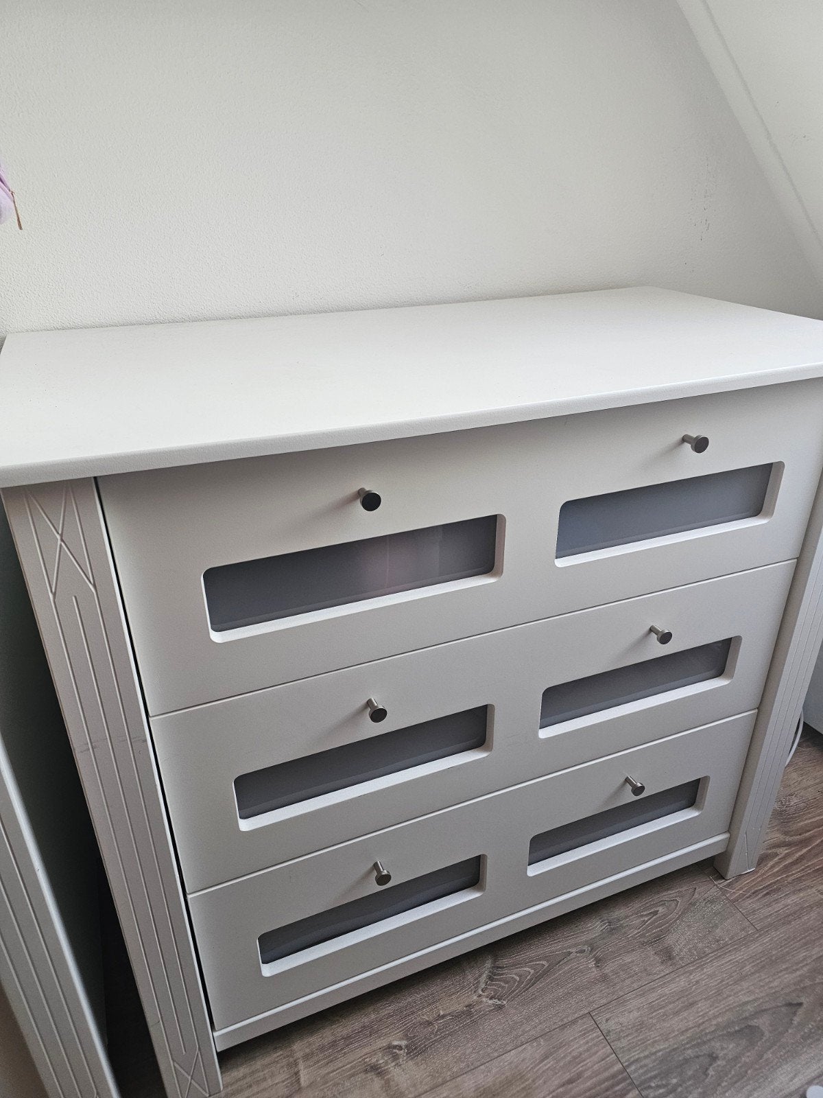 Kledingkast en commode set voor de kinderkamer, Gebruikt, Glas, 50 tot 100 cm, Basis