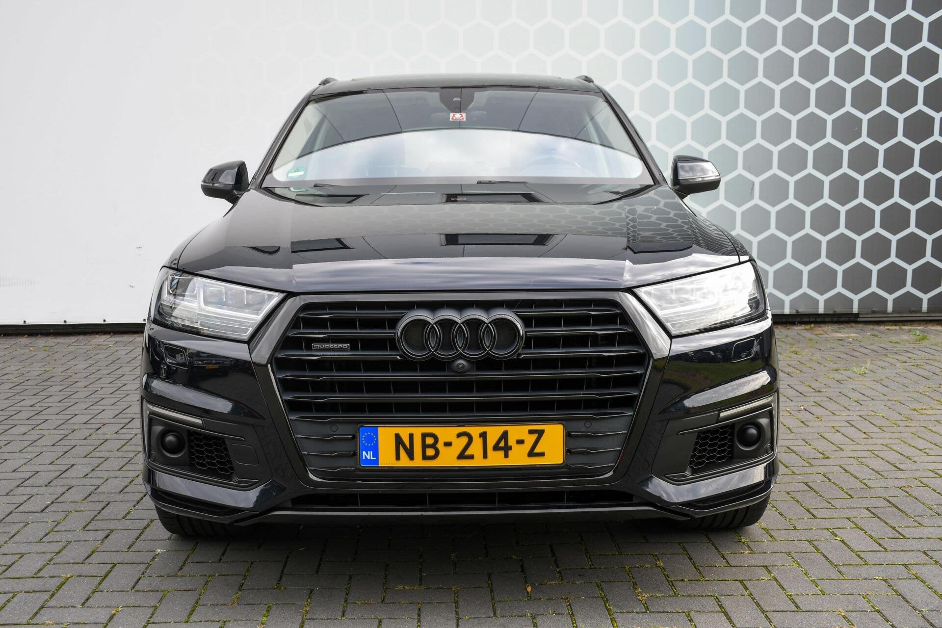 Audi Q7 3.0 TDI e-tron quattro Sport 360 camera Trekhaak NAP, Auto's, Automaat, Verwarmde buitenspiegels, Gebruikt, Blauw