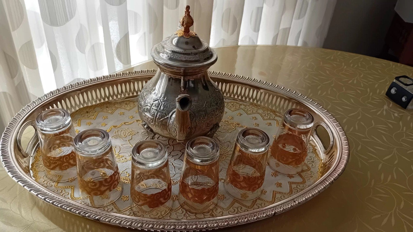 Theepot compleet met glazen 6 en dienblad, Ophalen of Verzenden