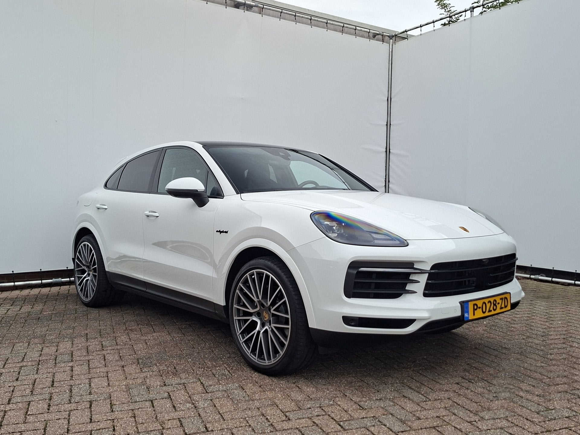 Foto 70 van Porsche Cayenne Coupé 3.0 E-Hybrid Pano Trekhaak(3500) 360