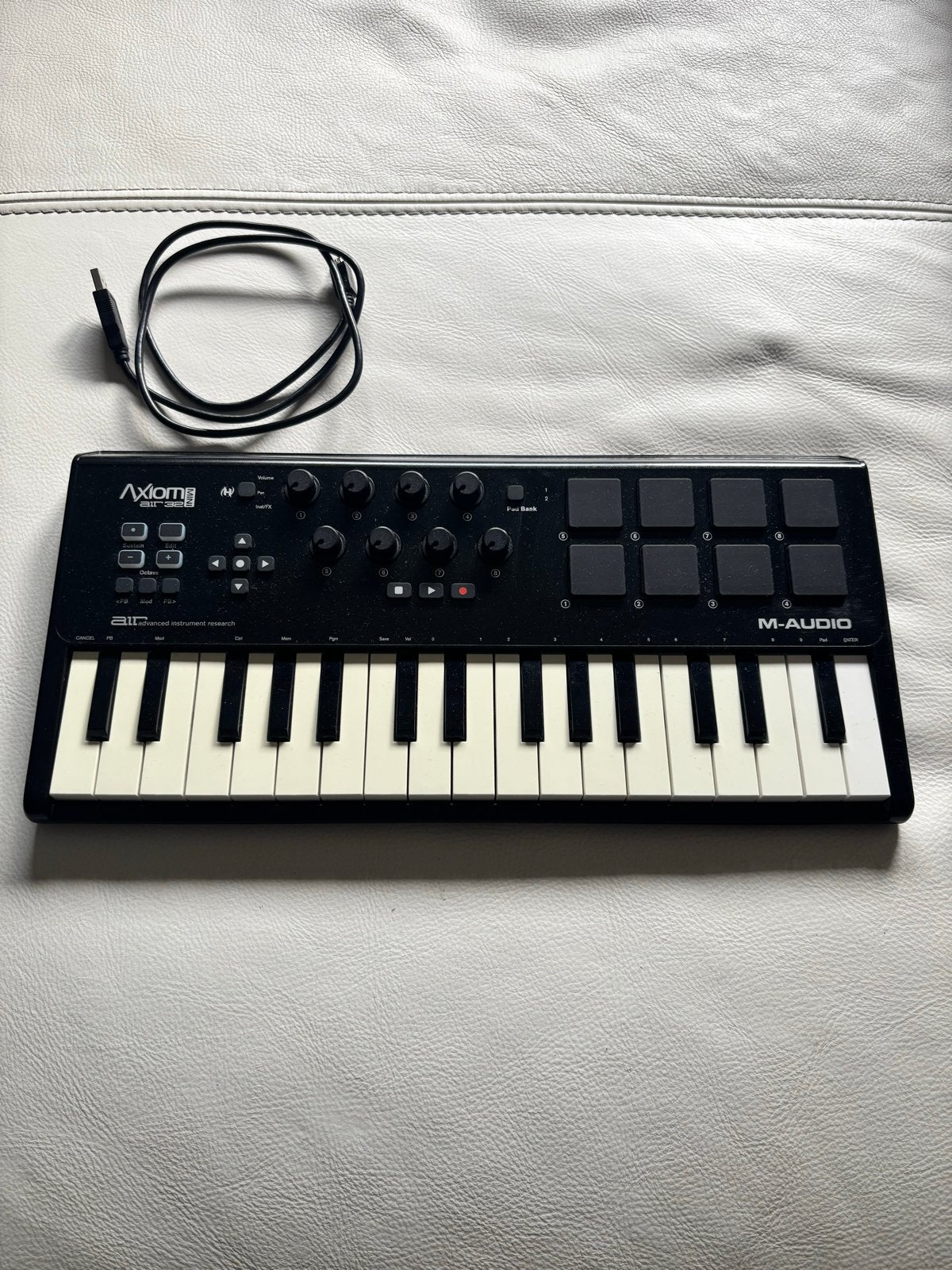 M-Audio Axiom AIR Mini 32 MIDI Keyboard Controller, Overige merken, Gebruikt, Met midi-aansluiting, Overige aantallen