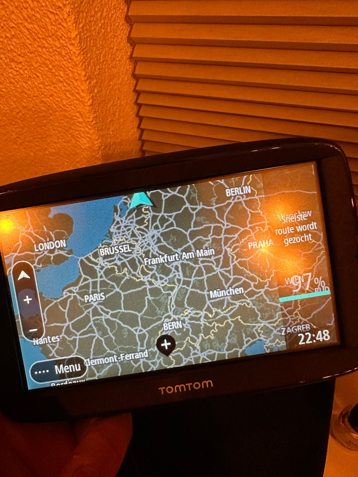 TomTom navigatiesysteem met hoes en accessoires, Ophalen of Verzenden, Zo goed als nieuw