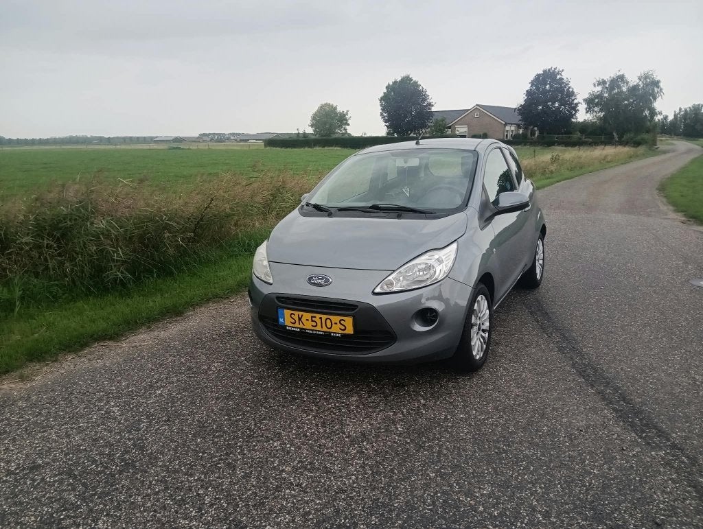 Ford Ka 1.2 51KW 2009 Grijs, Auto's, Voorwielaandrijving, Stof, 1242 cc, 4 cilinders