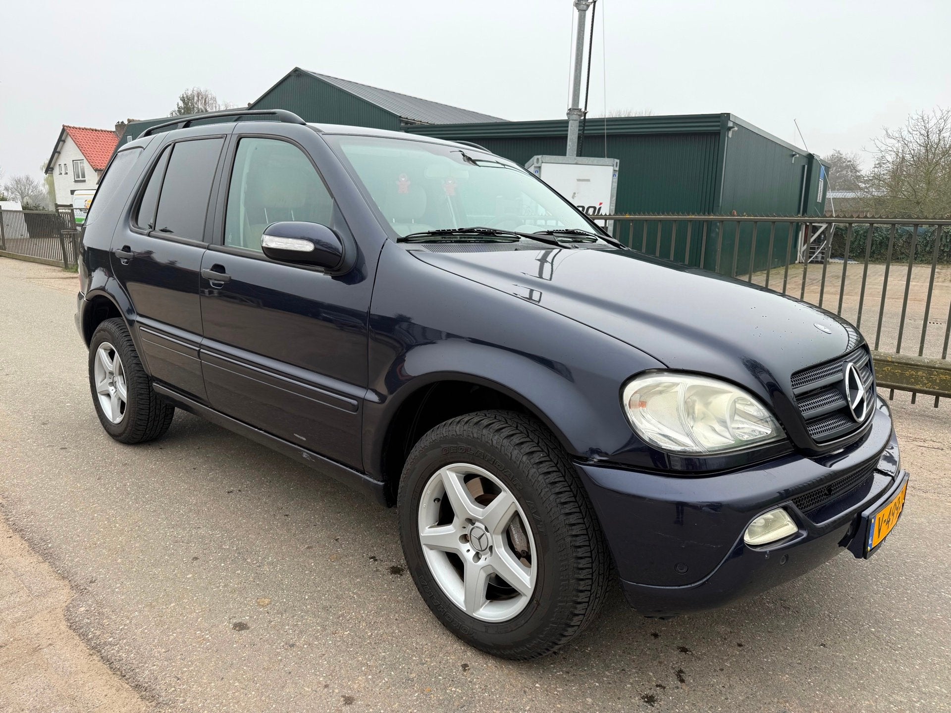 Mercedes-Benz M-klasse ML 270 CDI Goede staat/ nieuwe banden, Auto's, Automaat, Gebruikt, Beige, Blauw
