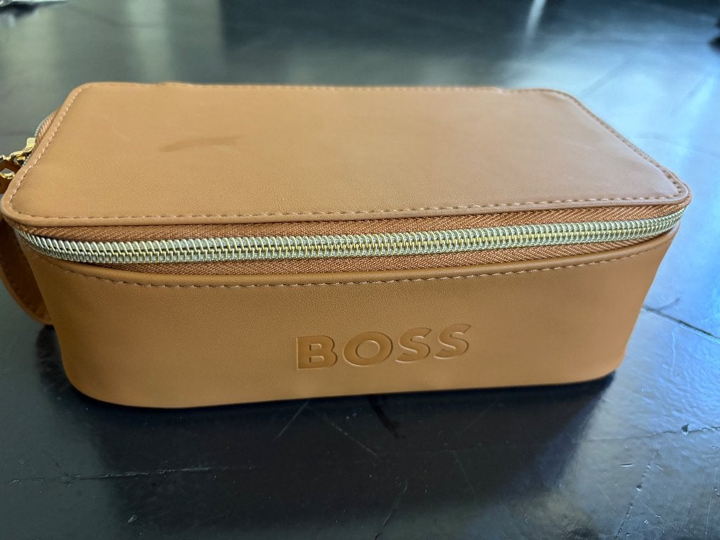 bruine Hugo Boss make-up etui, make up koffer Make up tas, Ophalen of Verzenden, Nieuw, Bruin, Dame