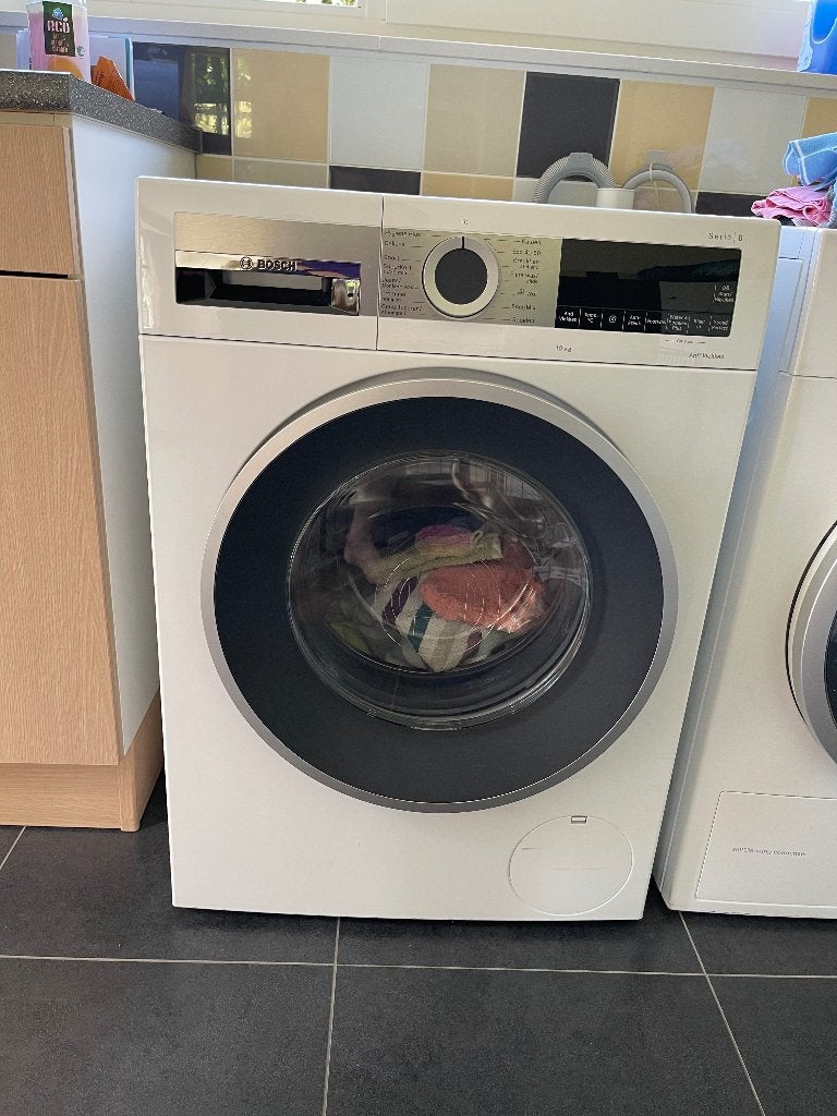 Bosch Serie 6 wasmachine WGG256M7NL – 10 kg – 4 jaar oud, Ophalen, Handwasprogramma, Voorlader, 10 kg of meer