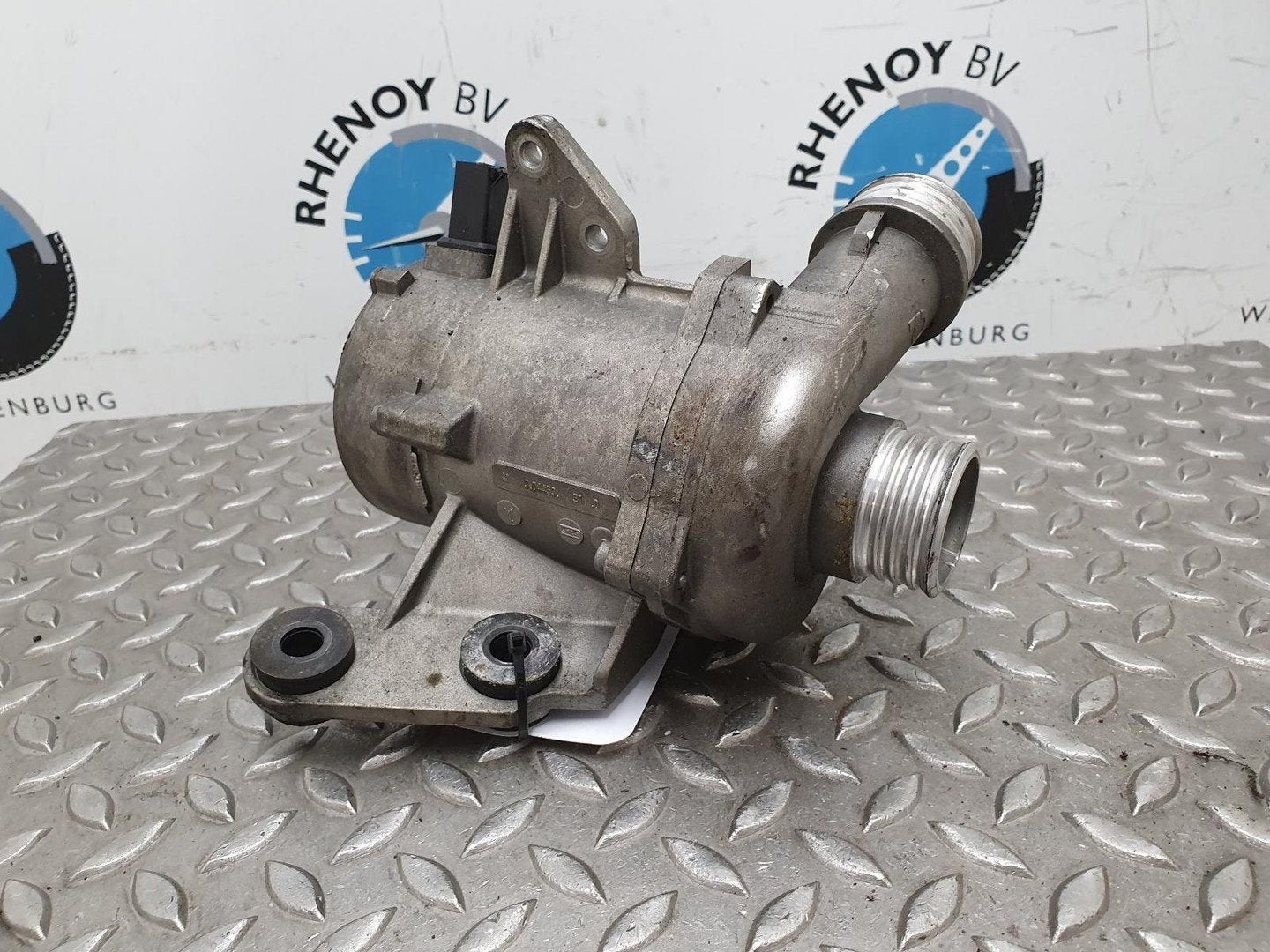 BMW 3 SERIES WATERPOMP 2008, Ophalen of Verzenden, Gebruikt, Stiba lid