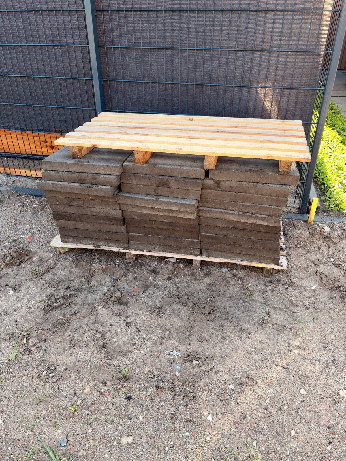 Gratis op te halen Betontegels 60x40cm - ca. 85 stuks, Tuin en Terras, Ophalen, Gebruikt, 10 m² of meer, Beton