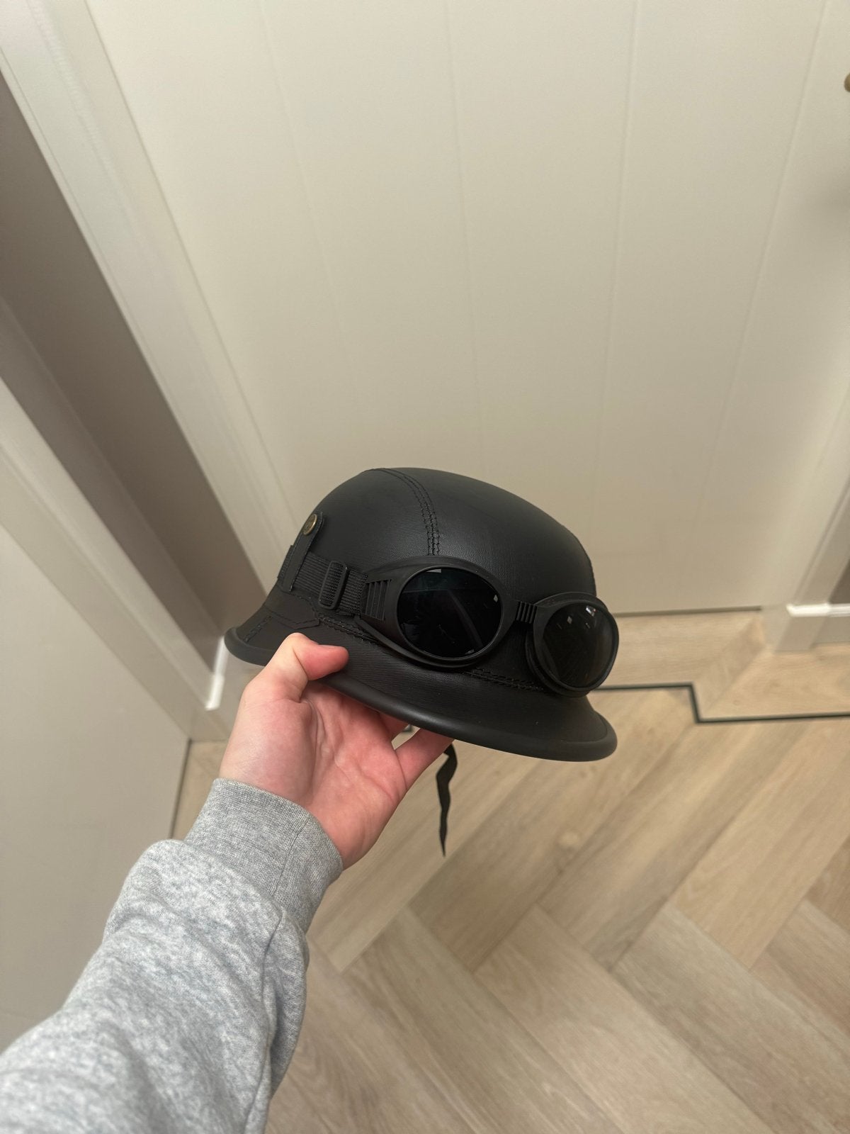 Zwarte Motorhelm met Bril - Nieuwstaat, Ophalen of Verzenden, Zo goed als nieuw, Medium