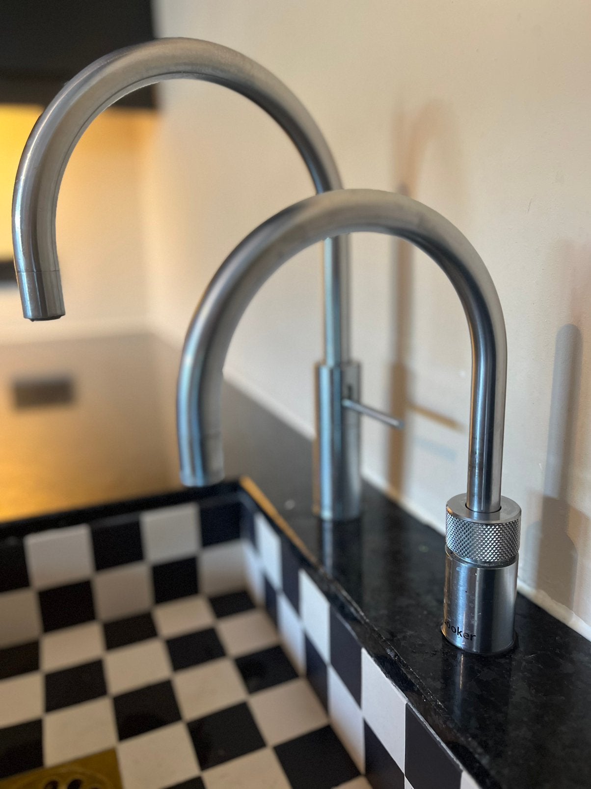 Quooker kraan met 3l tank incl bijpassende rvs kraan, Ophalen, Minder dan 50 cm, Gebruikt, Minder dan 25 cm