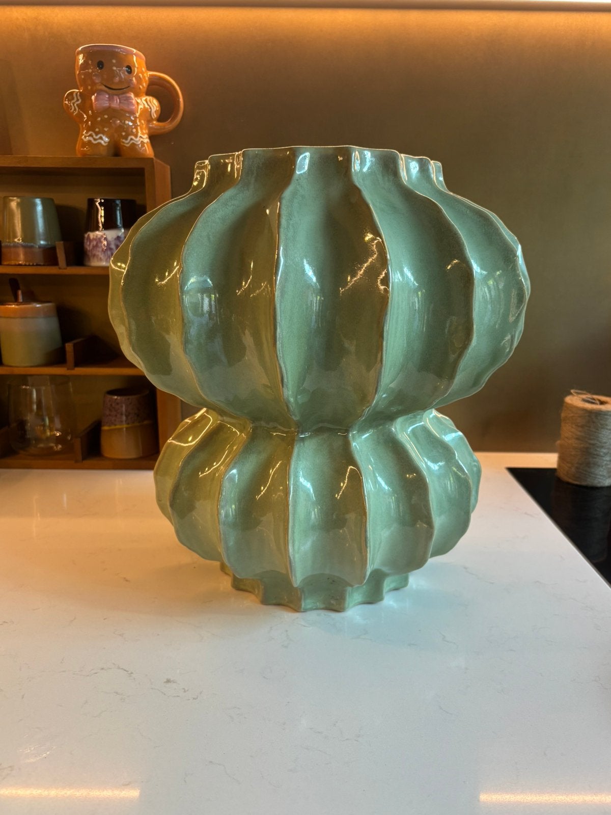 Prachtige grote groene vaas Mica, Ophalen, 35 cm, Zo goed als nieuw, Geschikt voor droogbloemen