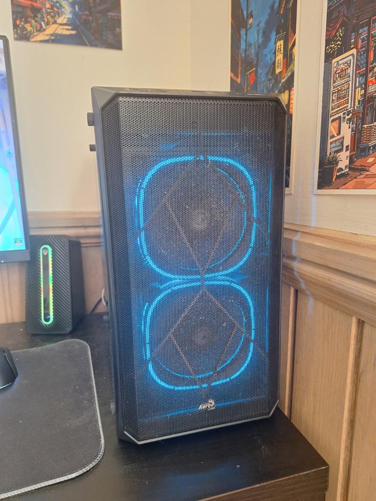 Game PC Ryzen 5 5600, AMD RX 6650 XT, 16GB 3600mhz, Onbekend, Zo goed als nieuw, Gaming, Met videokaart
