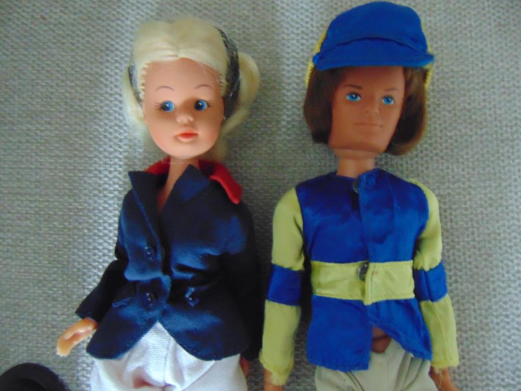 Sindy Barbie oude Anna en 2x Peter Moore poppen, Verzamelen, Ophalen of Verzenden, Gebruikt, Pop